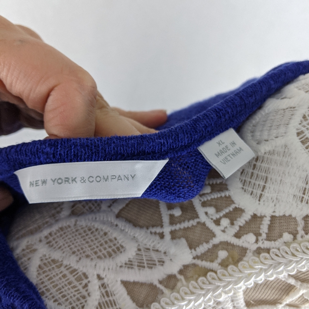 ** SOLD **New York & Company Blue 3/4 Sleeve Top Size XL - Picture 7 of 7